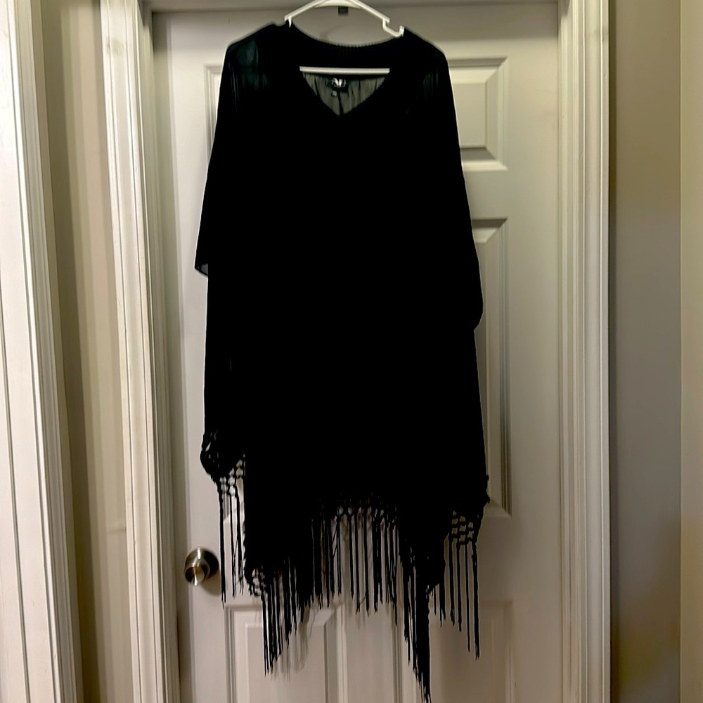 FABULOUS SHEER HI/LOW TOP